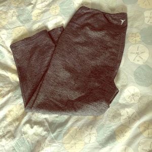 Lot of 2 pairs Old Navy leggings - XL